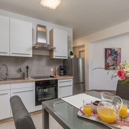 Apartman Tara&Iva Врсар Екстер'єр фото