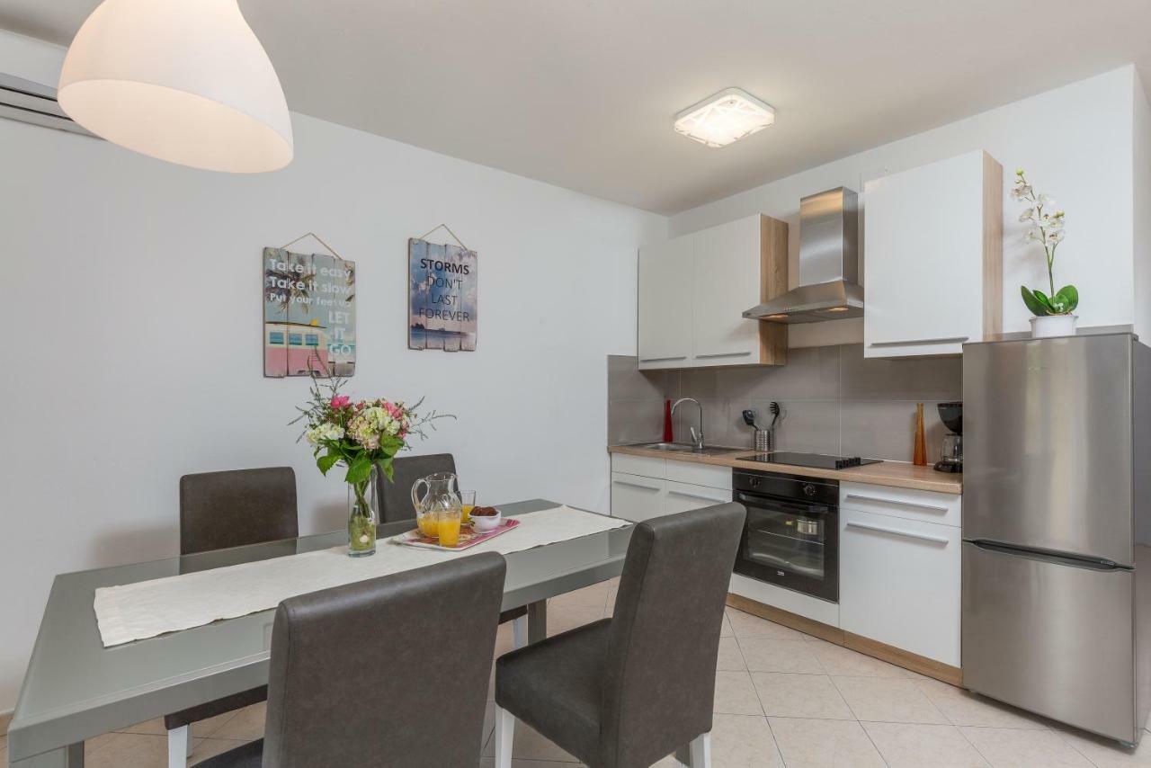 Apartman Tara&Iva Врсар Екстер'єр фото